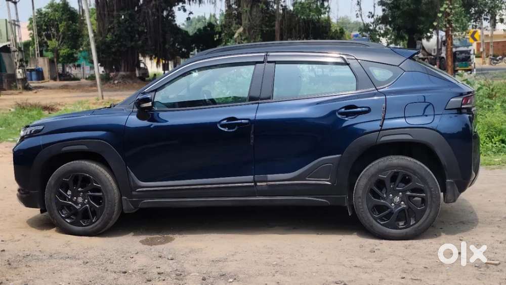 Maruti Suzuki Fronx Delta Plus 1.2l Mt, 2023, Petrol