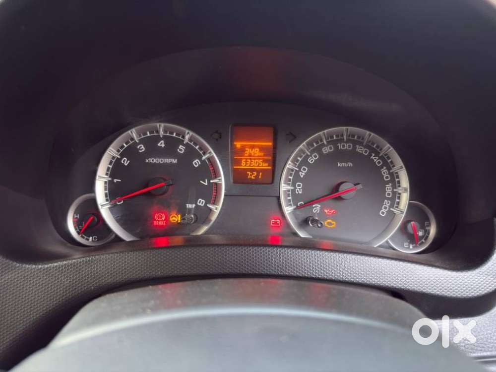 Maruti Suzuki Swift Vxi + Manual, 2015, Petrol