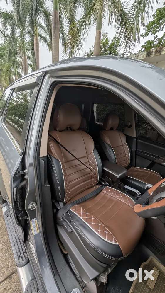 Mahindra Xuv500 W8