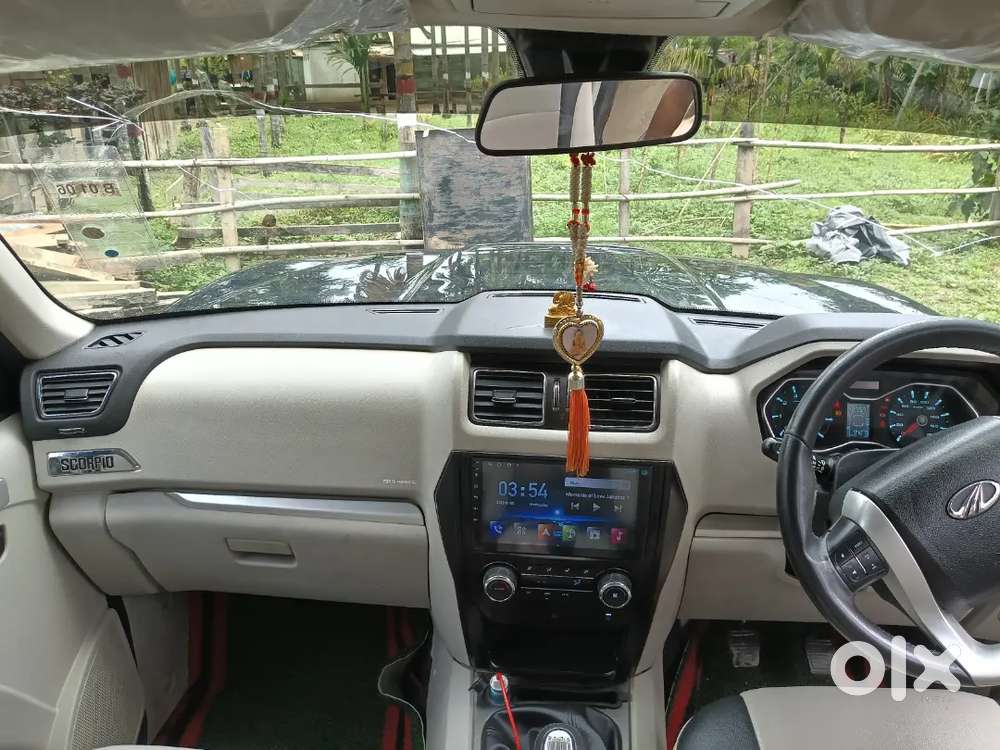 Mahindra Vision S
