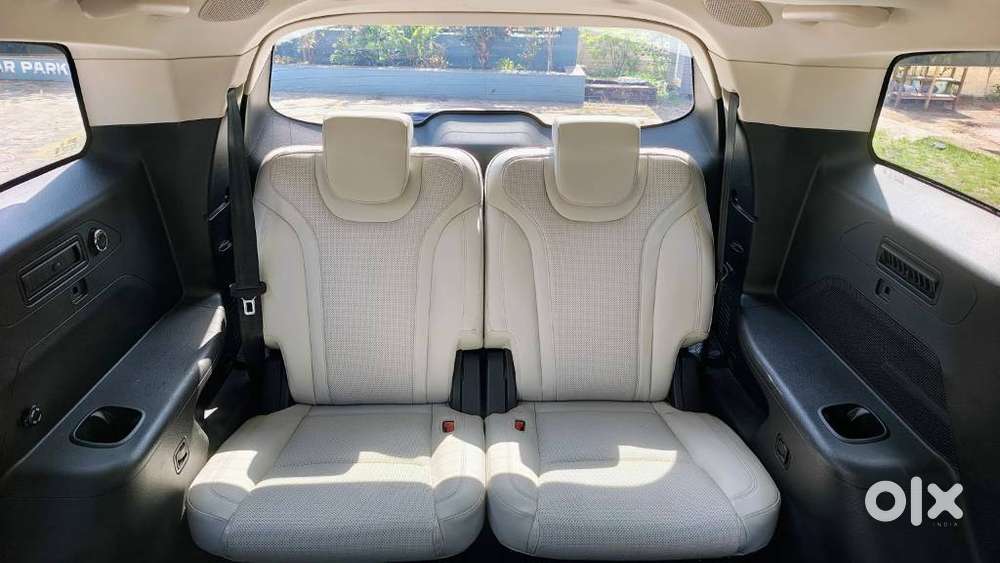 Mahindra Xuv700 2.2 Ax 7 Diesel At Str, 2024, Diesel
