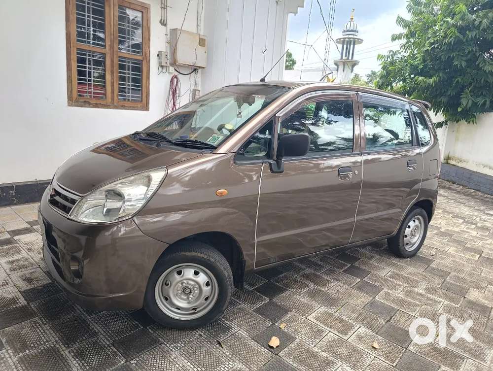 Maruti Suzuki Zen Estilo Lxi 2011