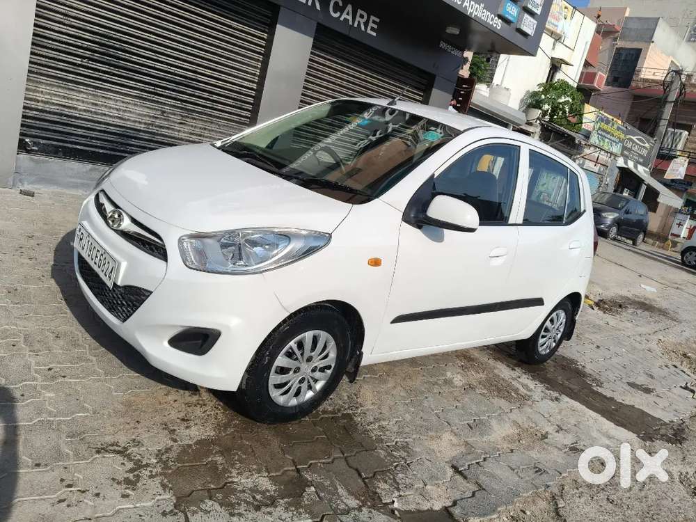 Hyundai I10 Sportz Petrol 2014