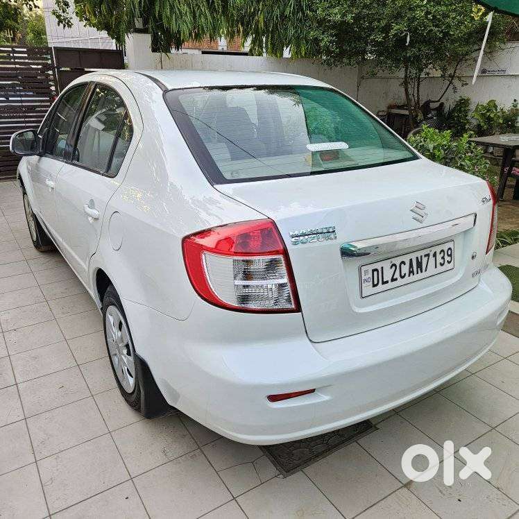 Maruti Suzuki Sx4 Vxi Bsiv, 2011, Petrol