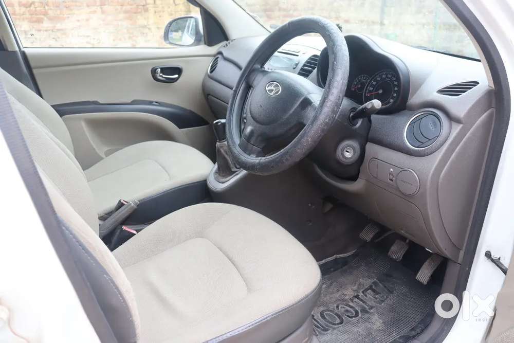Hyundai I10 Sportz 2011 (paper Valid Till 2031)