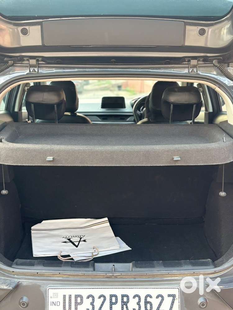 Tata Nexon 2024 Petrol Well Maintained