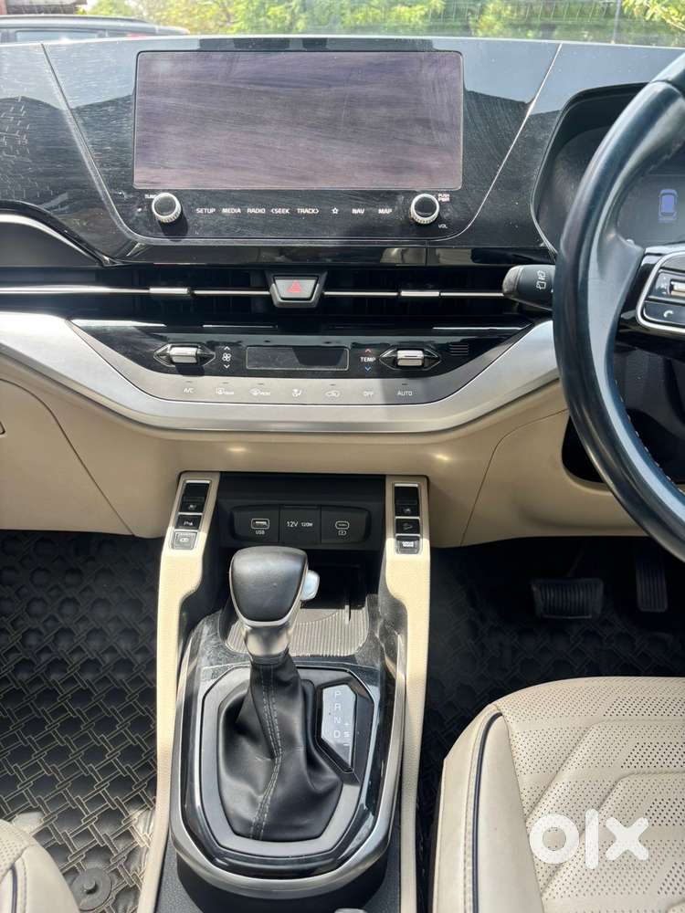 Kia Carens 1.5 Luxury Plus Diesel At 7 Str, 2022, Diesel