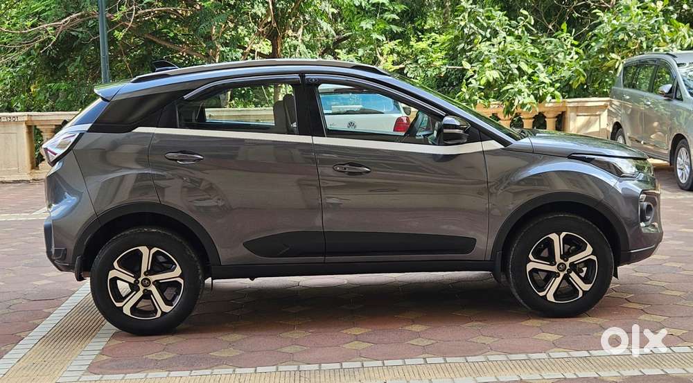 Tata Nexon 1.2 Revotron Xza Plus, 2022, Petrol