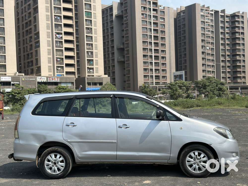 Toyota Innova 2.5 V 7 Str, 2010, Diesel