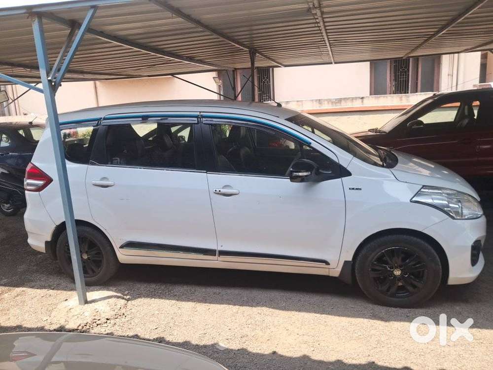 Maruti Suzuki Ertiga Shvs Zdi Plus, 2016, Diesel