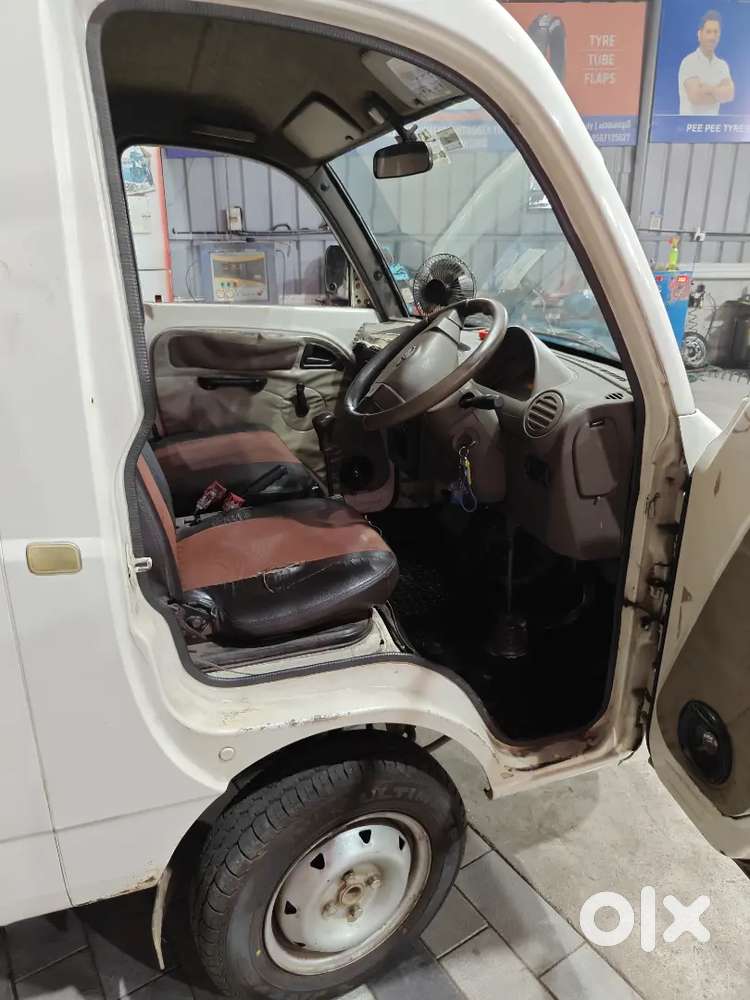 Mahindra Supro