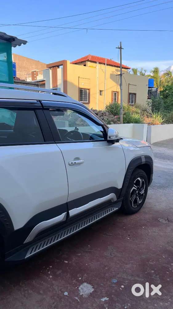 Maruti Suzuki Brezza Zxi Plus 2024