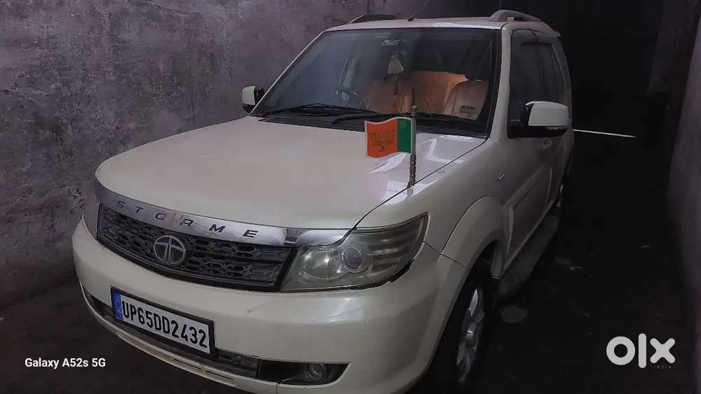 Tata Safari Storme 2018 Variant