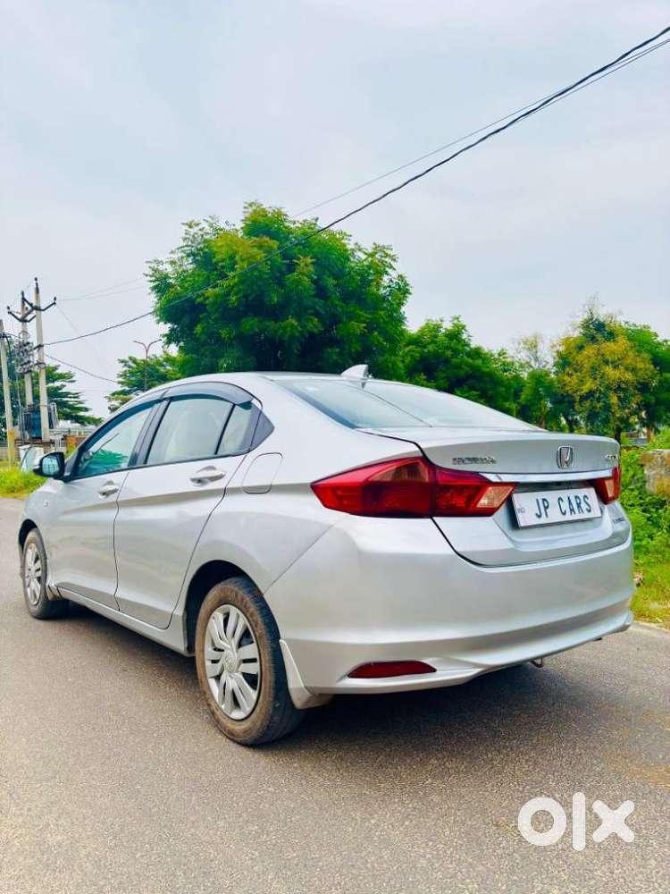 Honda City I-vtec Sv, 2015, Diesel