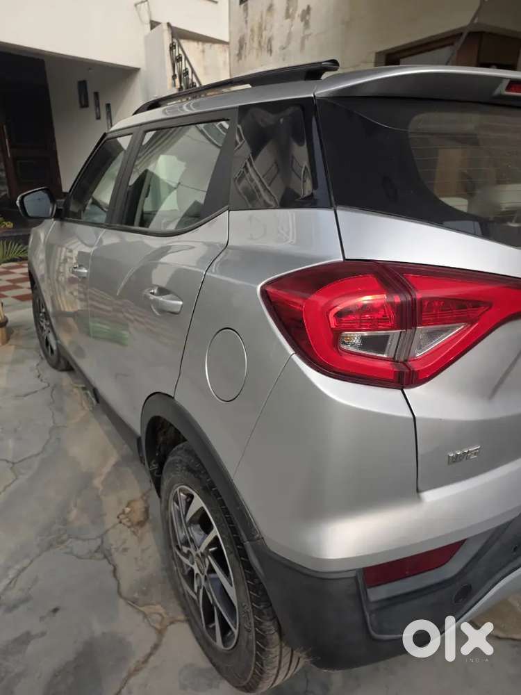 Mahindra Xuv300 W8 2022 Diesel Well Maintained