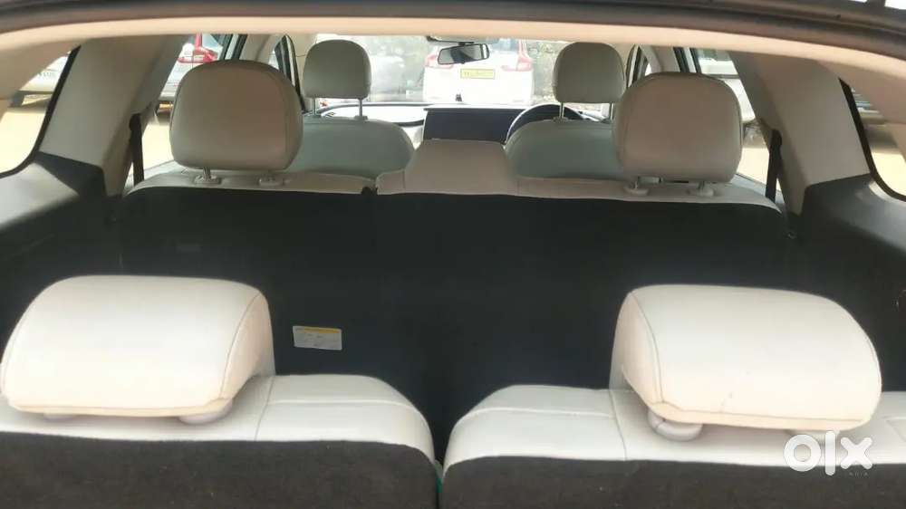 Mahindra Xuv700 2022 Petrol 78000 Km Driven