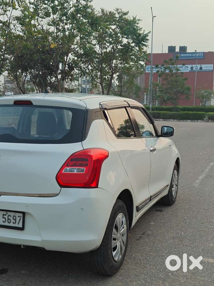 Maruti Suzuki Swift Vxi + Manual, 2019, Petrol