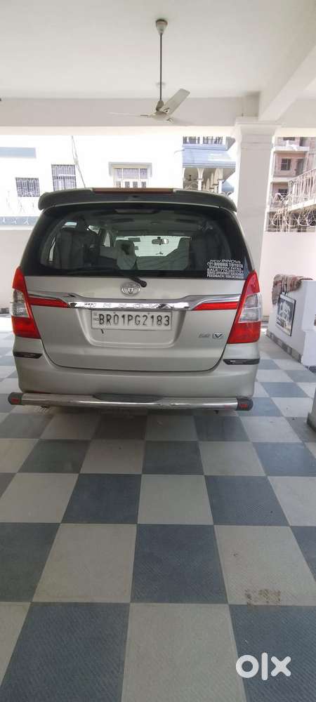 Toyota Innova 2.5 Vx 8 Str Bs-iii, 2015, Diesel