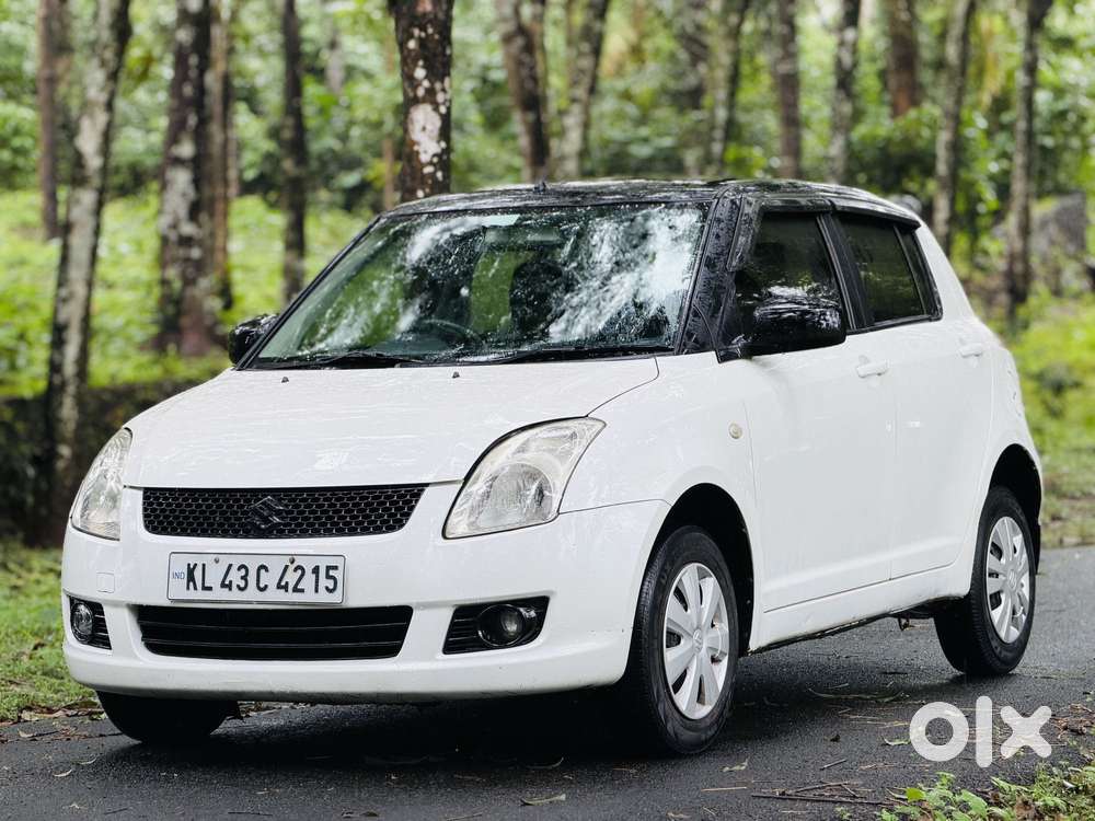 Maruti Suzuki Swift Vxi Optional, 2011, Petrol