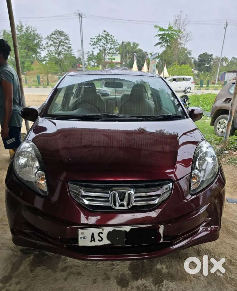 Honda Amaze 2015 Petrol Well Maintained