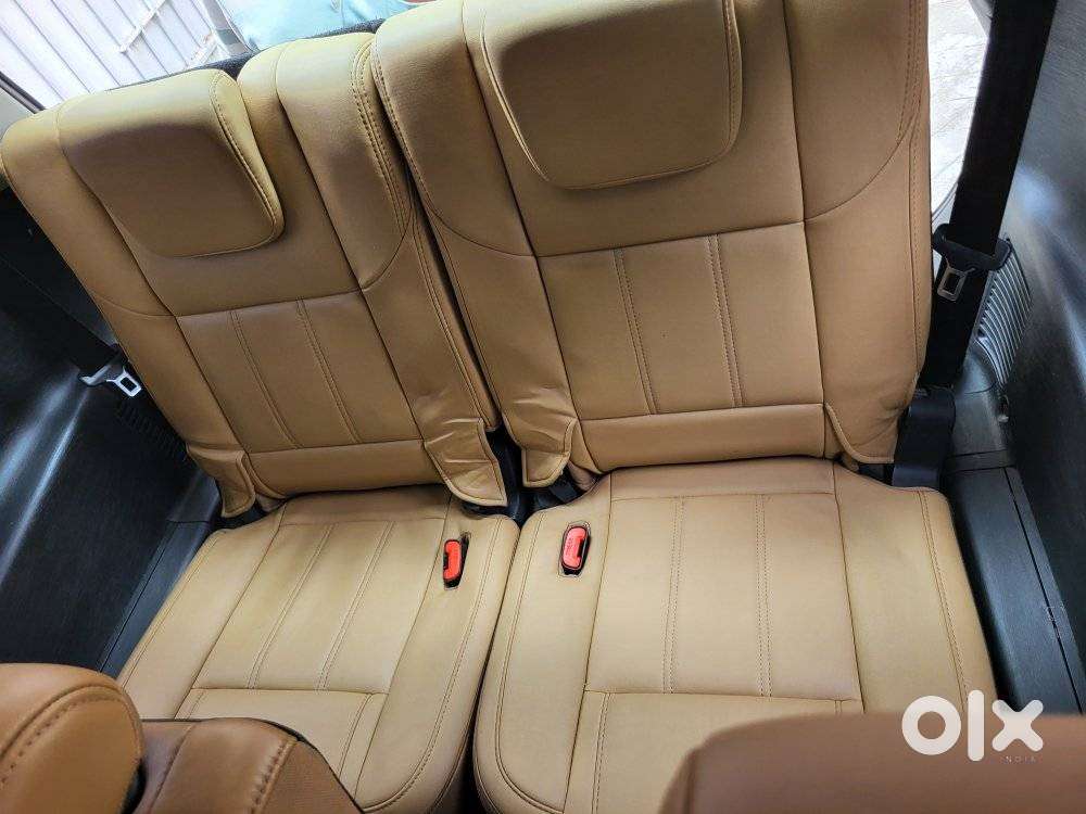 Mahindra Xuv500 W11 Option, 2021, Petrol