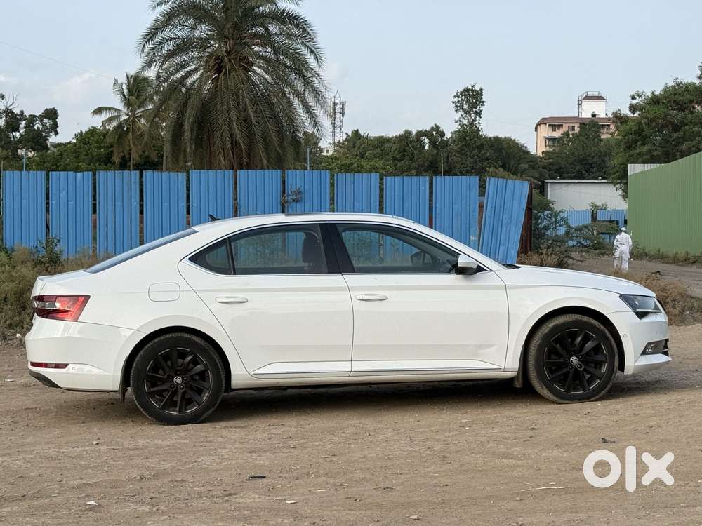 Skoda Superb L&k 2.0 Tdi At, 2019, Diesel