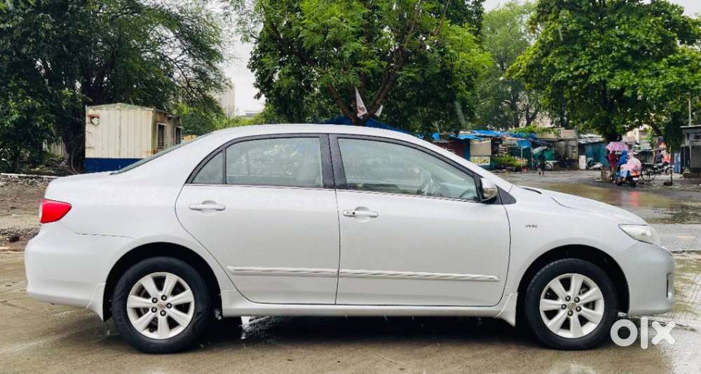 Toyota Corolla Altis [ ] 1.8 Vl At, 2012, Petrol