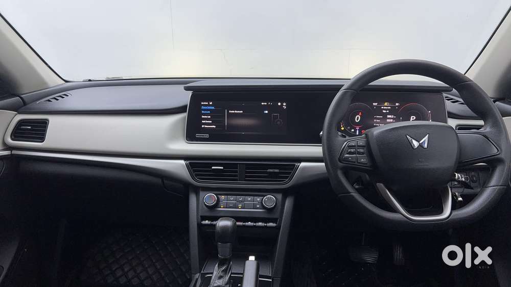 Mahindra Xuv700 2.2 Ax 5 Diesel At Str, 2023, Diesel