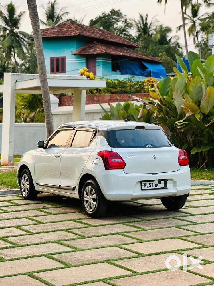 Maruti Suzuki Swift Vxi 2021