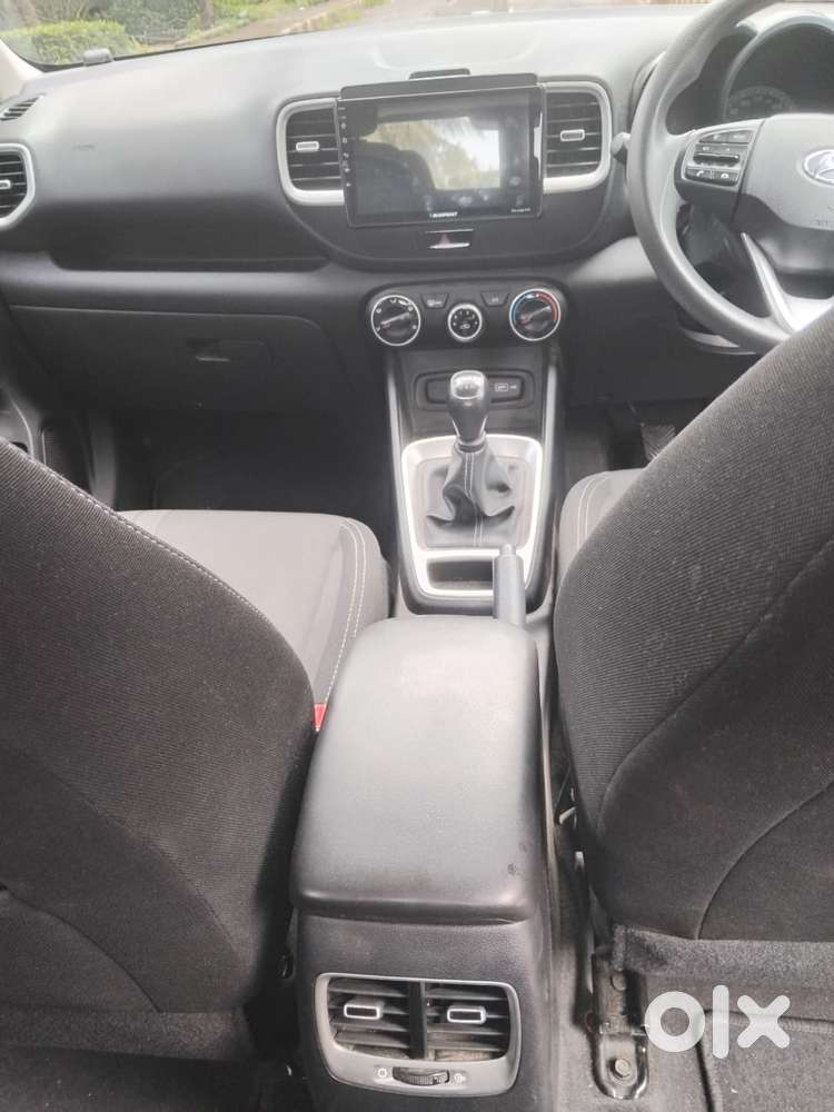 Hyundai Venue S 1.2 Petrol, 2022, Petrol