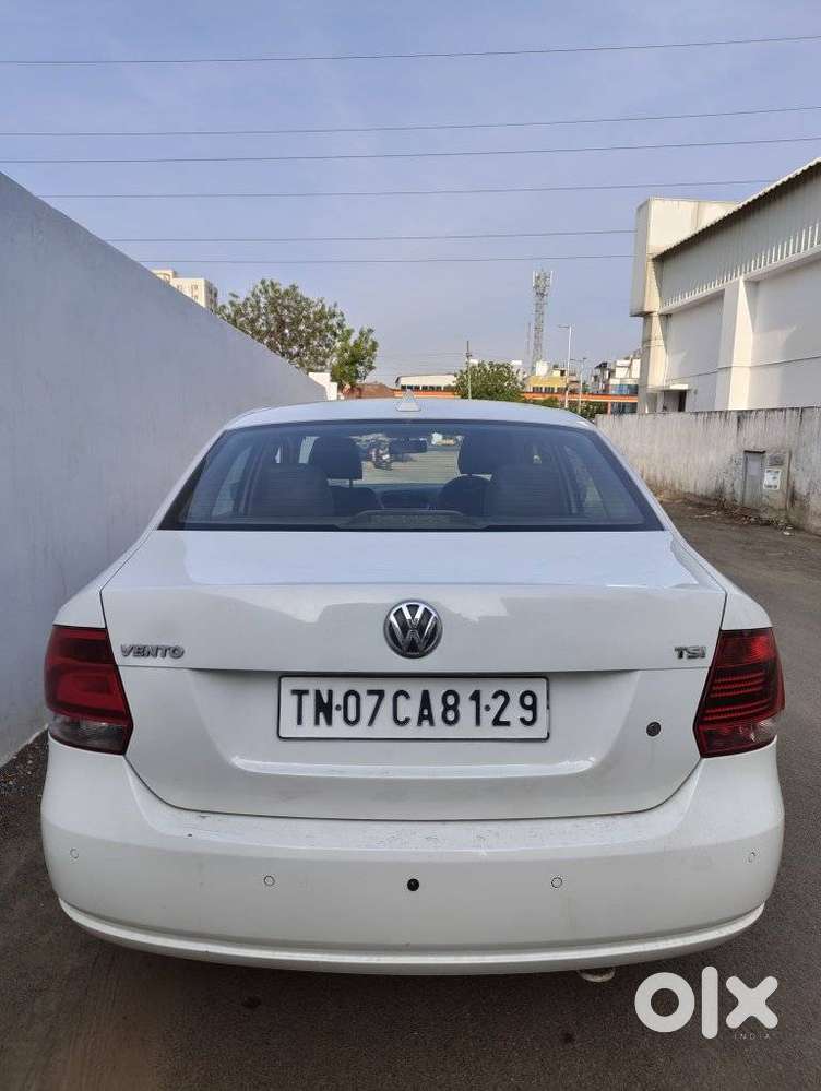 Volkswagen Vento 1.2 Tsi Comfortline At, 2015, Petrol