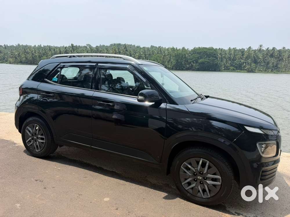 Hyundai Venue Diesel Manual 2022