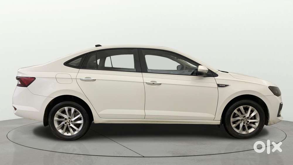 Skoda Slavia 1.0 Ambition Tsi, 2022, Petrol