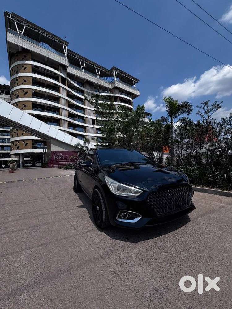 Hyundai Verna Fluidic 1.6 Sx Crdi Opt At, 2018, Petrol
