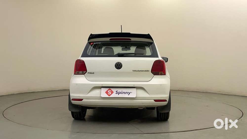 Volkswagen Polo Petrol Highline 1.2l, 2015, Petrol