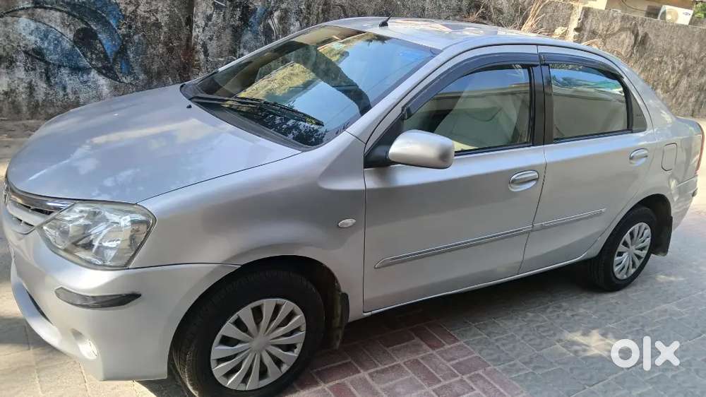 Toyota Etios 2012 1.5g Petrol Silver Well Maintained