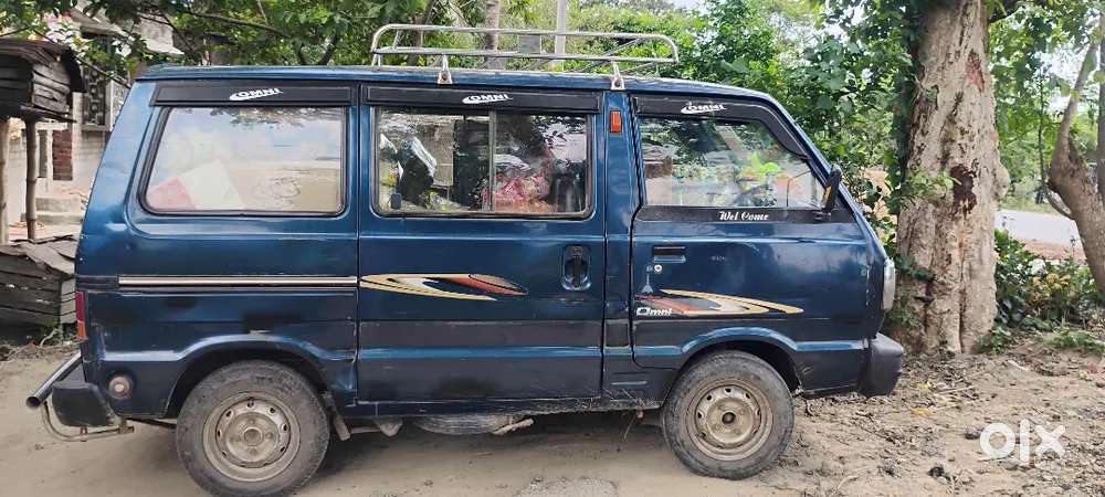 Maruti Suzuki Omni 2010