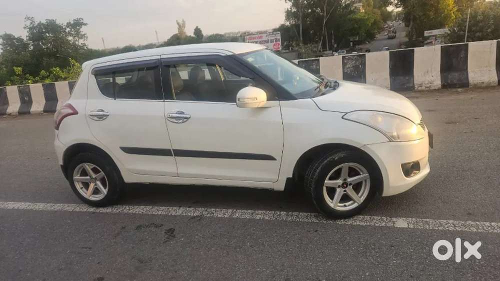 Maruti Suzuki Brezza 2015 Variant