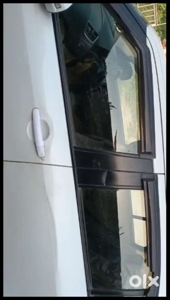 Maruti Suzuki Swift Dzire 2013