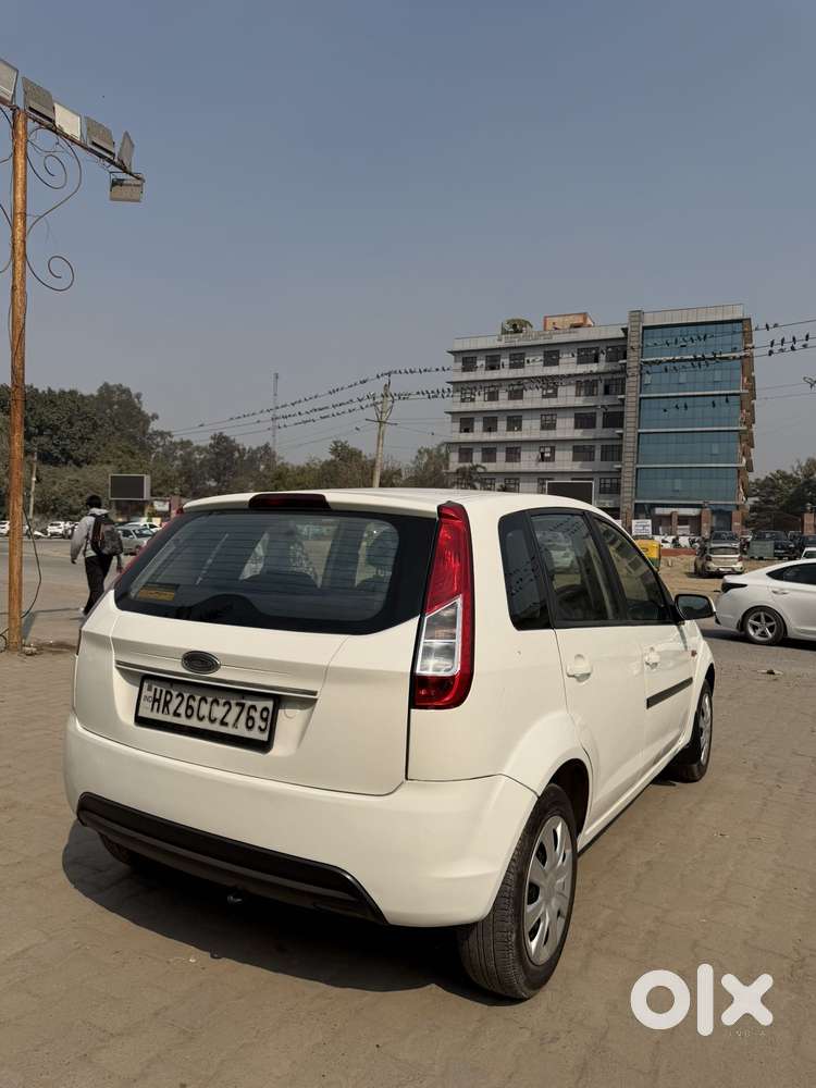 Ford Figo, 2013, Petrol