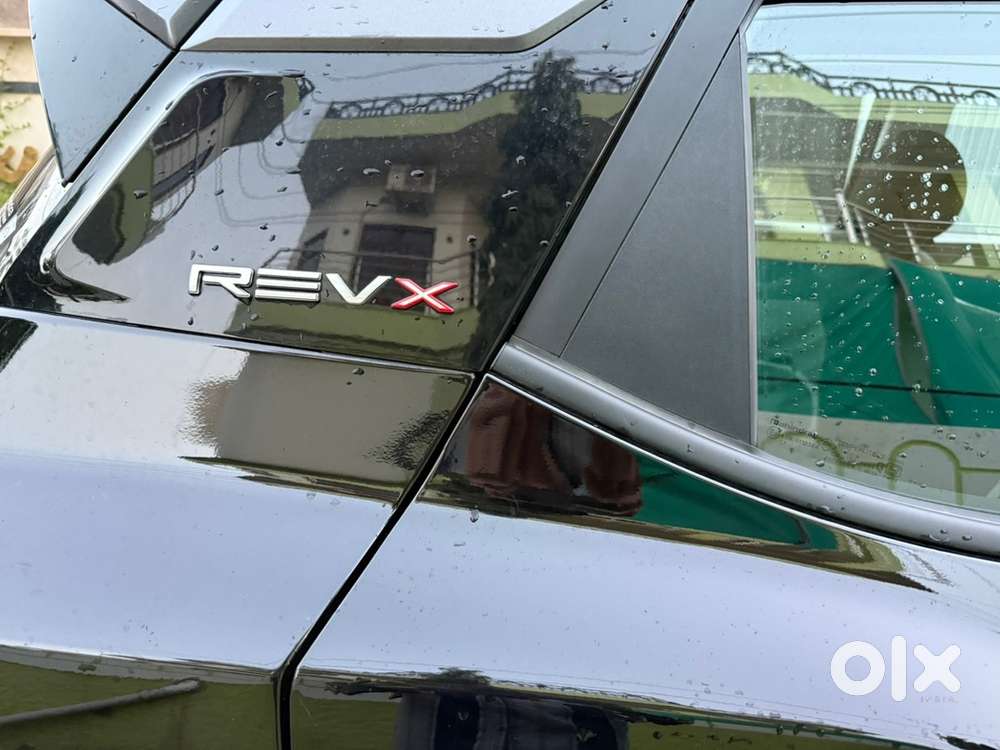 Mahindra Xuv 3xo Revx A (automatic) 2026