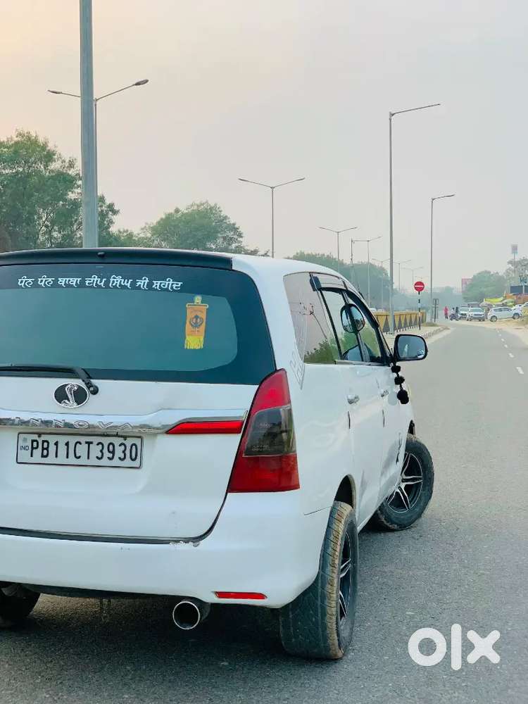 Toyota Innova 2010 Diesel 200000 Km Driven