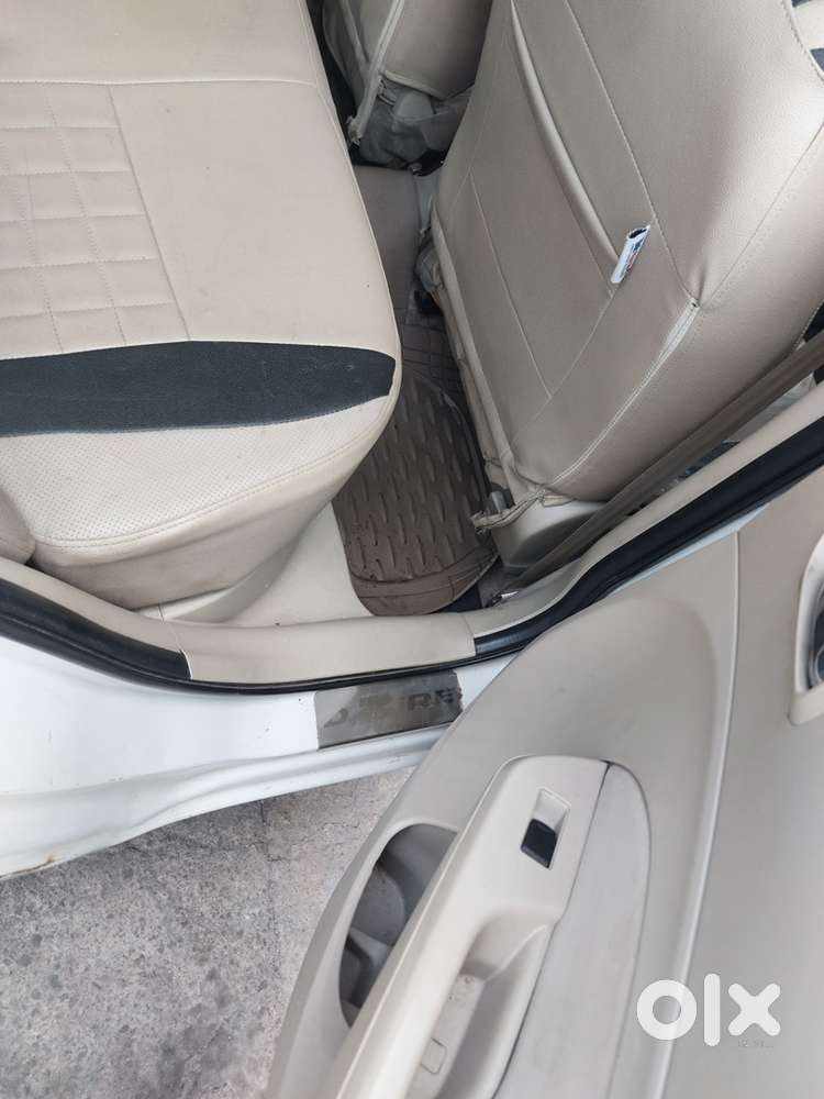 Maruti Suzuki Dzire 2015