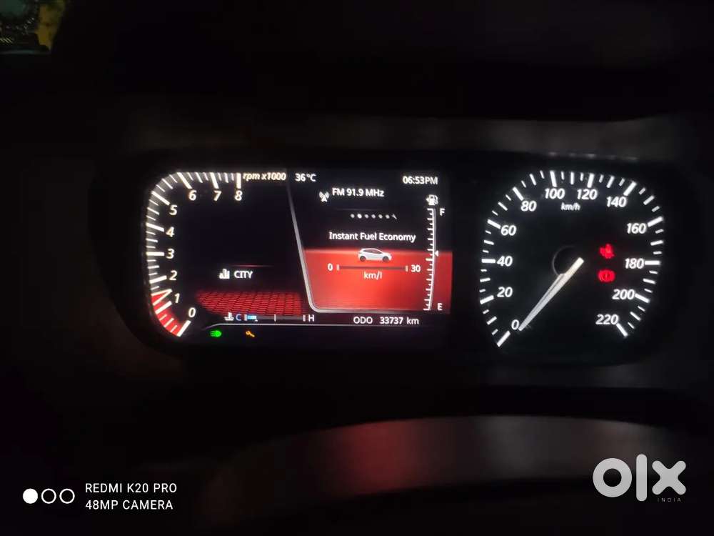 Tata Altroz Xz Plus I Turbo 2022 Downtown Red Colour ( Black Top)