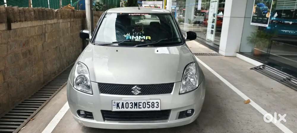 Maruti Suzuki Swift 2005 Petrol 146000 Km Driven