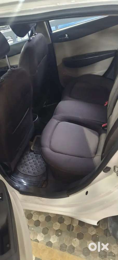 Hyundai I20 Sportz 2012 Petrol Manual Mint Condition..