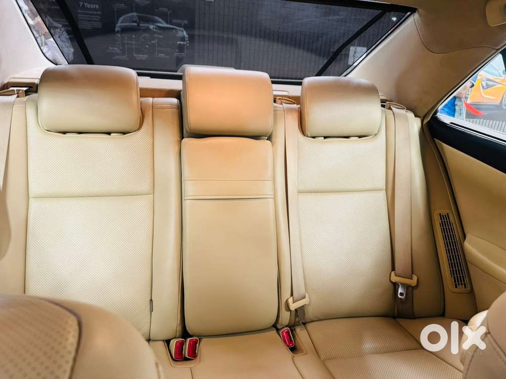 Toyota Camry Hybrid 2017