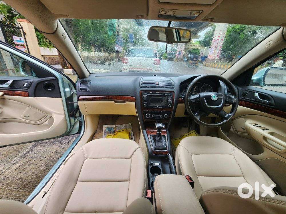 Skoda Laura 1.9 Tdi At Ambiente, 2010, Diesel