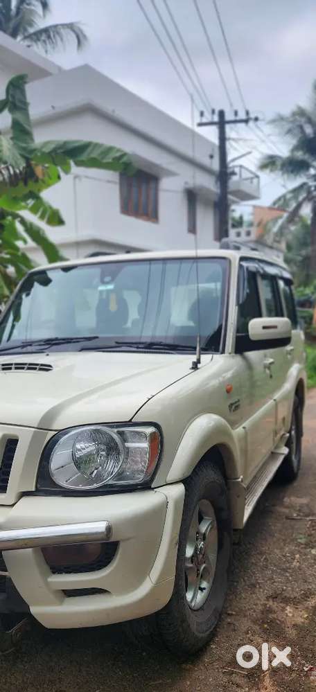 Mahindra Scorpio Classic 2010 Diesel Manual