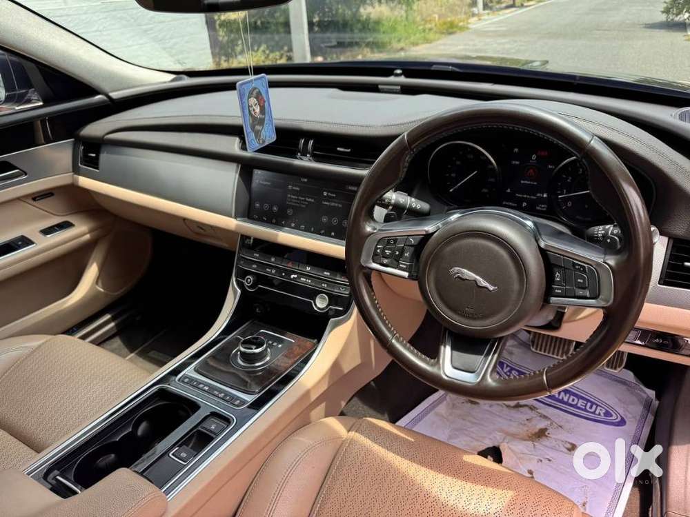 Jaguar Xf, 2020, Petrol